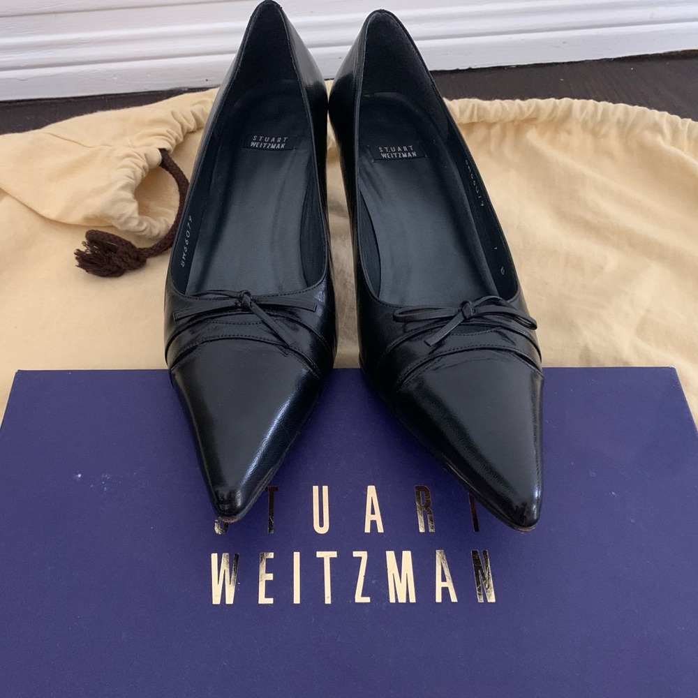 Stuart Weitzman Vintage Black Leather Minuette Heel